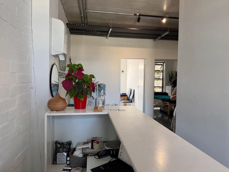 To Let Commercial Property for Rent in Claremont Western Cape